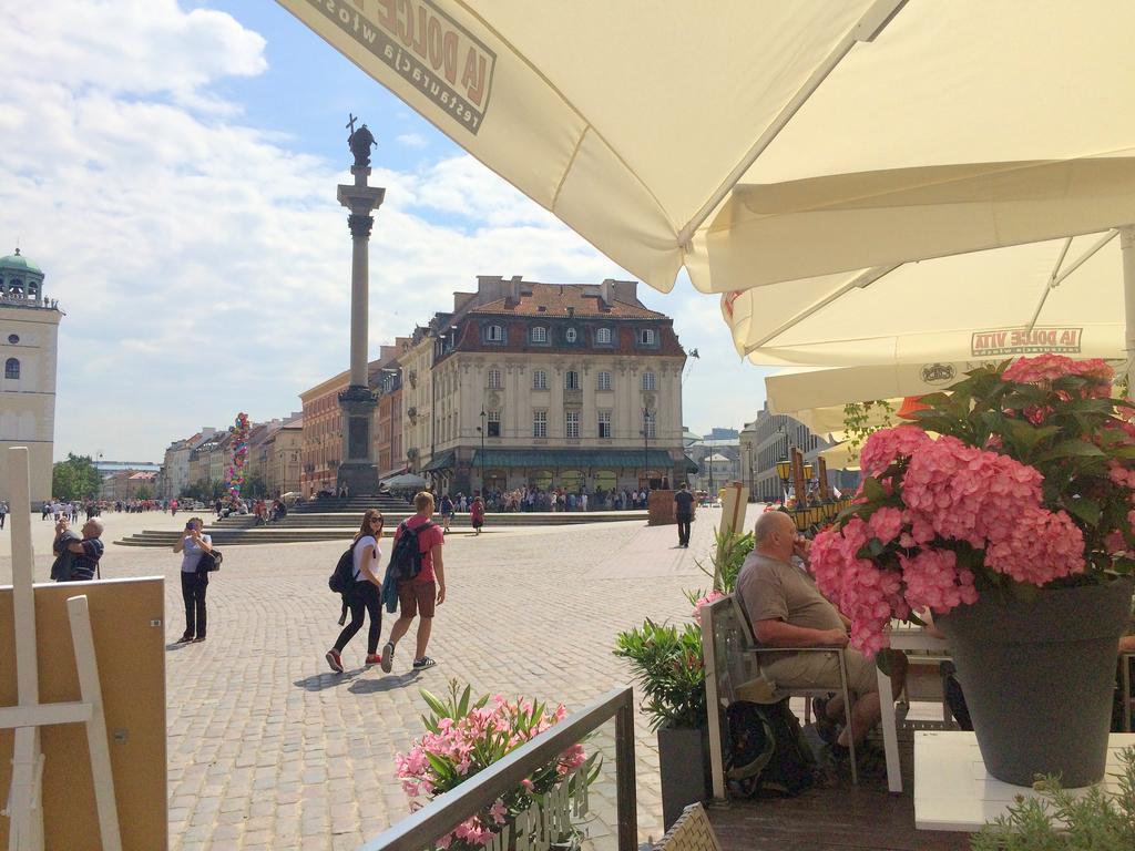 Goscinne Dom Literatury Warsaw
